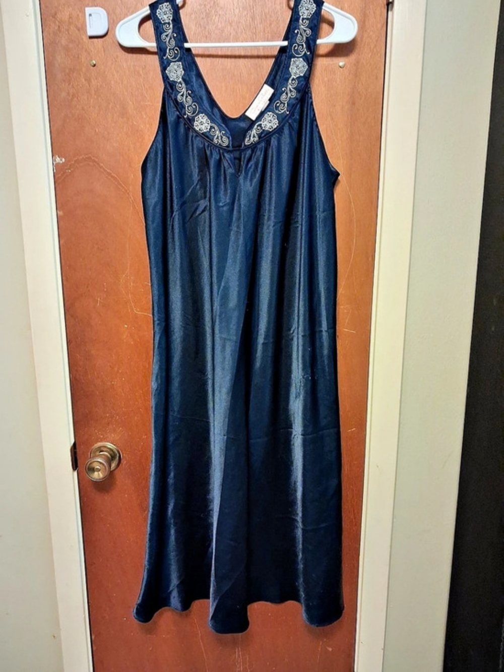 Vintage Oscar de la Renta Pink Label Navy Silk-Look Robe & Nightgown Set